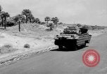 Standbild DUKWs United States USA, 1943, aus Sekunde 61 historischem Filmmaterial Videoclip 65675050920