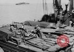Immagine di DUKWs Guadalcanal nelle Isole Salomone, 1943, secondo 10 filmato di repertorio 65675050925