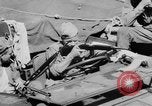 Immagine di DUKWs Guadalcanal nelle Isole Salomone, 1943, secondo 15 filmato di repertorio 65675050925