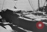 Immagine di DUKWs Guadalcanal nelle Isole Salomone, 1943, secondo 17 filmato di repertorio 65675050925