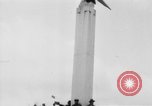 Standbild Hitler in Linz während der deutschen Anschluss Linz Österreich, 1938, aus Sekunde 17 historischem Filmmaterial Videoclip 65675050934