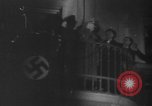 Standbild Hitler in Linz während der deutschen Anschluss Linz Österreich, 1938, aus Sekunde 53 historischem Filmmaterial Videoclip 65675050934