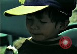 Standbild Vietnamesischer Flüchtlingskinder in den Vereinigten Staaten Florida United States USA, 1975, aus Sekunde 26 historischem Filmmaterial Videoclip 65675050943