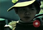 Standbild Vietnamesischer Flüchtlingskinder in den Vereinigten Staaten Florida United States USA, 1975, aus Sekunde 28 historischem Filmmaterial Videoclip 65675050943
