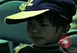 Standbild Vietnamesischer Flüchtlingskinder in den Vereinigten Staaten Florida United States USA, 1975, aus Sekunde 33 historischem Filmmaterial Videoclip 65675050943
