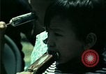 Standbild Vietnamesischer Flüchtlingskinder in den Vereinigten Staaten Florida United States USA, 1975, aus Sekunde 49 historischem Filmmaterial Videoclip 65675050943