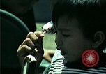Standbild Vietnamesischer Flüchtlingskinder in den Vereinigten Staaten Florida United States USA, 1975, aus Sekunde 61 historischem Filmmaterial Videoclip 65675050943
