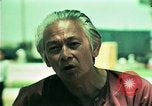 Standbild Vietnamesischer Flüchtling Mann interviewt werden United States USA, 1975, aus Sekunde 28 historischem Filmmaterial Videoclip 65675050944