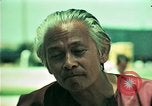 Standbild Vietnamesischer Flüchtling Mann interviewt werden United States USA, 1975, aus Sekunde 35 historischem Filmmaterial Videoclip 65675050944