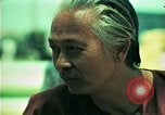 Standbild Vietnamesischer Flüchtling Mann interviewt werden United States USA, 1975, aus Sekunde 50 historischem Filmmaterial Videoclip 65675050944