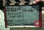 Standbild Vietnamesische Flüchtlinge in Eglin Air Force Base Florida United States USA, 1975, aus Sekunde 1 historischem Filmmaterial Videoclip 65675050950