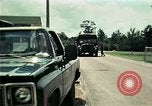 Standbild Vietnamesische Flüchtlinge in Eglin Air Force Base Florida United States USA, 1975, aus Sekunde 18 historischem Filmmaterial Videoclip 65675050950