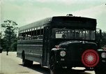 Standbild Vietnamesische Flüchtlinge in Eglin Air Force Base Florida United States USA, 1975, aus Sekunde 30 historischem Filmmaterial Videoclip 65675050950