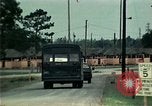 Standbild Vietnamesische Flüchtlinge in Eglin Air Force Base Florida United States USA, 1975, aus Sekunde 34 historischem Filmmaterial Videoclip 65675050950