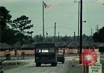 Standbild Vietnamesische Flüchtlinge in Eglin Air Force Base Florida United States USA, 1975, aus Sekunde 41 historischem Filmmaterial Videoclip 65675050950
