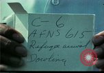 Standbild Vietnamesische Flüchtlinge in Eglin Air Force Base Florida United States USA, 1975, aus Sekunde 47 historischem Filmmaterial Videoclip 65675050950