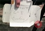 Standbild Vietnamesische Flüchtlinge Kinder spielen Florida United States USA, 1975, aus Sekunde 34 historischem Filmmaterial Videoclip 65675050953
