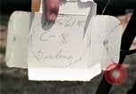 Standbild Vietnamesische Flüchtlinge Kinder spielen Florida United States USA, 1975, aus Sekunde 36 historischem Filmmaterial Videoclip 65675050953
