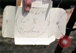 Standbild Vietnamesische Flüchtlinge Kinder spielen Florida United States USA, 1975, aus Sekunde 37 historischem Filmmaterial Videoclip 65675050953