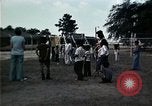 Standbild Vietnamesische Flüchtlinge Kinder spielen Florida United States USA, 1975, aus Sekunde 53 historischem Filmmaterial Videoclip 65675050953