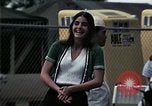 Standbild Vietnamesische Flüchtlinge Kinder spielen Florida United States USA, 1975, aus Sekunde 57 historischem Filmmaterial Videoclip 65675050953