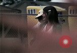Standbild Vietnamesische Flüchtlinge Kinder spielen Florida United States USA, 1975, aus Sekunde 59 historischem Filmmaterial Videoclip 65675050953