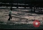 Standbild Vietnamesischer Flüchtling Abfahrt Zentrum Florida United States USA, 1975, aus Sekunde 40 historischem Filmmaterial Videoclip 65675050955
