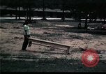 Standbild Vietnamesischer Flüchtling Abfahrt Zentrum Florida United States USA, 1975, aus Sekunde 41 historischem Filmmaterial Videoclip 65675050955
