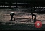 Standbild Vietnamesischer Flüchtling Abfahrt Zentrum Florida United States USA, 1975, aus Sekunde 43 historischem Filmmaterial Videoclip 65675050955
