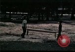 Standbild Vietnamesischer Flüchtling Abfahrt Zentrum Florida United States USA, 1975, aus Sekunde 53 historischem Filmmaterial Videoclip 65675050955