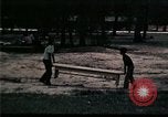 Standbild Vietnamesischer Flüchtling Abfahrt Zentrum Florida United States USA, 1975, aus Sekunde 54 historischem Filmmaterial Videoclip 65675050955