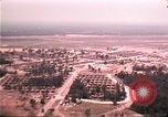Standbild Luftaufnahme des vietnamesischen Flüchtlingslager an der Eglin Air Force Base Florida United States USA, 1975, aus Sekunde 28 historischem Filmmaterial Videoclip 65675050956