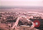 Standbild Luftaufnahme des vietnamesischen Flüchtlingslager an der Eglin Air Force Base Florida United States USA, 1975, aus Sekunde 30 historischem Filmmaterial Videoclip 65675050956