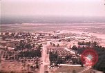 Standbild Luftaufnahme des vietnamesischen Flüchtlingslager an der Eglin Air Force Base Florida United States USA, 1975, aus Sekunde 35 historischem Filmmaterial Videoclip 65675050956