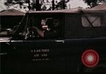 Standbild Vietnamesischer Flüchtling Processing Center in Eglin Air Force Base Florida United States USA, 1975, aus Sekunde 16 historischem Filmmaterial Videoclip 65675050957