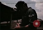 Standbild Vietnamesischer Flüchtling Processing Center in Eglin Air Force Base Florida United States USA, 1975, aus Sekunde 27 historischem Filmmaterial Videoclip 65675050957