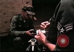 Standbild Vietnamesischer Flüchtling Processing Center in Eglin Air Force Base Florida United States USA, 1975, aus Sekunde 46 historischem Filmmaterial Videoclip 65675050957