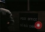 Standbild Vietnamesischer Flüchtling Processing Center in Eglin Air Force Base Florida United States USA, 1975, aus Sekunde 51 historischem Filmmaterial Videoclip 65675050957
