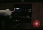 Standbild Vietnamesischer Flüchtling Processing Center in Eglin Air Force Base Florida United States USA, 1975, aus Sekunde 55 historischem Filmmaterial Videoclip 65675050957