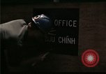 Standbild Vietnamesischer Flüchtling Processing Center in Eglin Air Force Base Florida United States USA, 1975, aus Sekunde 59 historischem Filmmaterial Videoclip 65675050957
