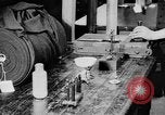 Immagine di Fabbrica di Indumento United States USA, 1920, secondo 15 filmato di repertorio 65675050983