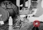 Immagine di Fabbrica di Indumento United States USA, 1920, secondo 20 filmato di repertorio 65675050983