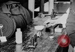 Immagine di Fabbrica di Indumento United States USA, 1920, secondo 50 filmato di repertorio 65675050983