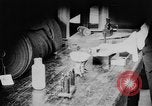 Immagine di Fabbrica di Indumento United States USA, 1920, secondo 57 filmato di repertorio 65675050983