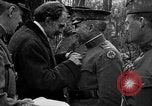 Immagine di Infermieri militari e soldati Francia, 1918, secondo 45 filmato di repertorio 65675050989