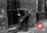 Standbild Soldaten Frankreich, 1918, aus Sekunde 17 historischem Filmmaterial Videoclip 65675050992