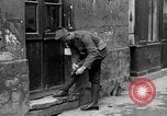 Standbild Soldaten Frankreich, 1918, aus Sekunde 24 historischem Filmmaterial Videoclip 65675050992