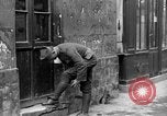 Standbild Soldaten Frankreich, 1918, aus Sekunde 40 historischem Filmmaterial Videoclip 65675050992