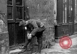 Standbild Soldaten Frankreich, 1918, aus Sekunde 46 historischem Filmmaterial Videoclip 65675050992