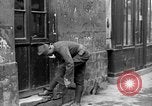 Standbild Soldaten Frankreich, 1918, aus Sekunde 50 historischem Filmmaterial Videoclip 65675050992